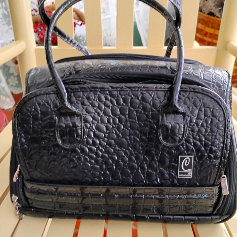 LARGE BLACK PATENT LEATHER HANDBAG/SATCHEL